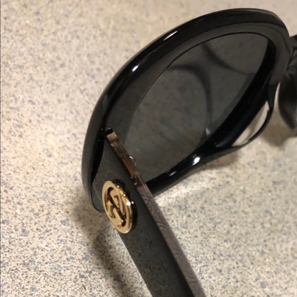 Gucci sunglasses main image 4